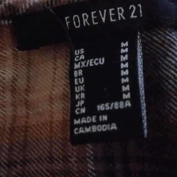 Forever 21 sz medium short flannel with hood - Picture 3 of 3